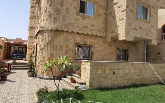 Spacious Villa with Garden for Sale in Mubarak 7