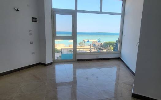 Beachfront Apartment for Sale in El Bahr Road