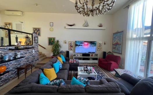 Beachfront Villa for Sale in Azzurra Sahl Hasheesh